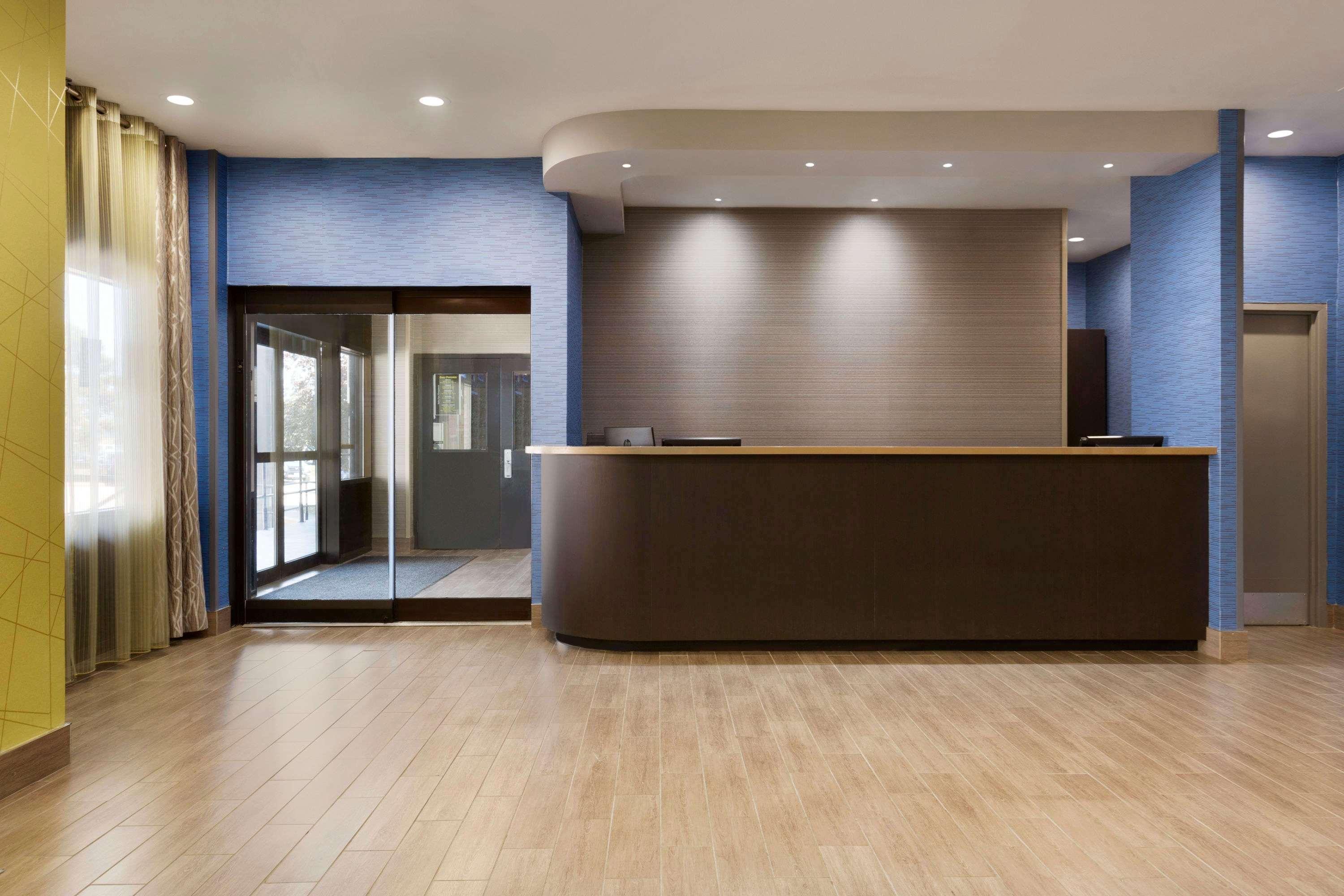 Travelodge By Wyndham Toronto East Esterno foto