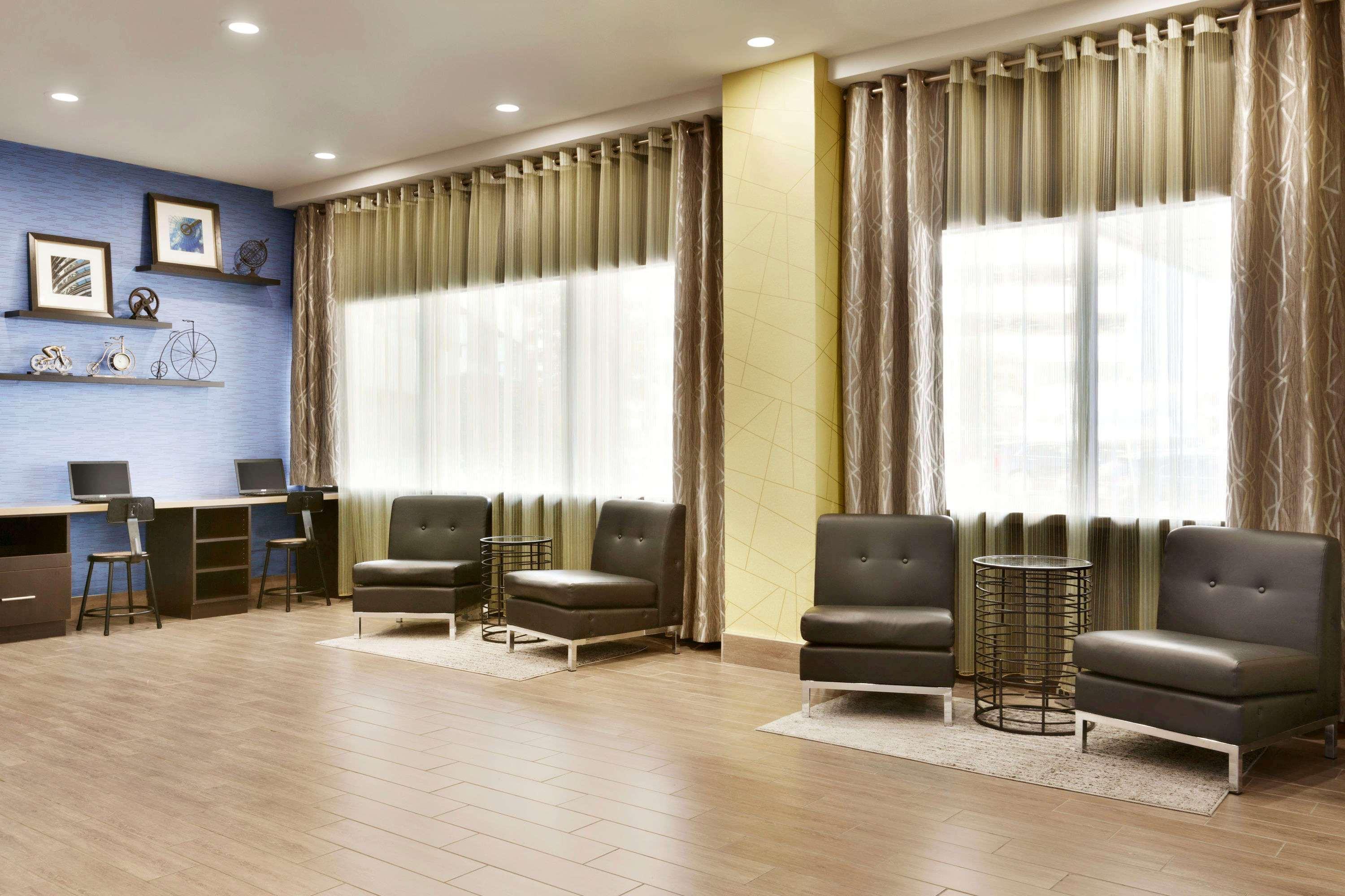 Travelodge By Wyndham Toronto East Esterno foto